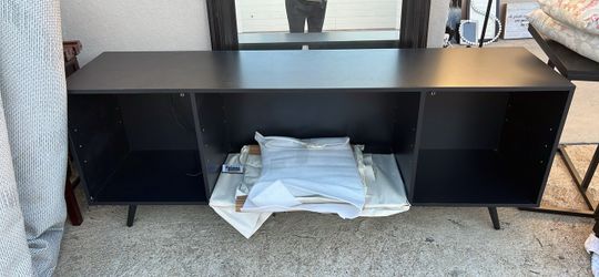 Black tv stand
