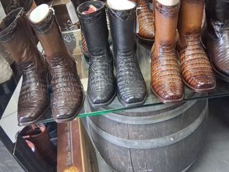 Botas de piel de
