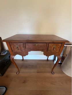 Antique table / stand