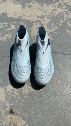 Puma Ultra Ultimate Laceless FG/AG soccer cleats