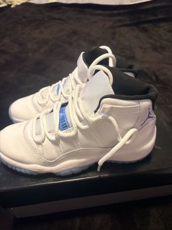 Air Jordan 11 Retro Legend Blue Sneakers