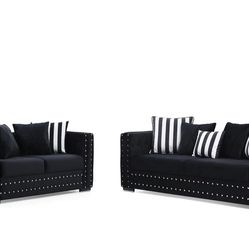 Mosby Sofa & Loveseat 
