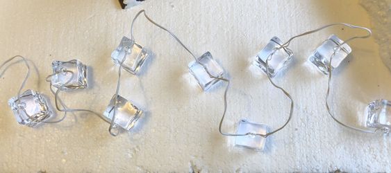 Dept 56 Christmas Ice Cube Lights Set of 10