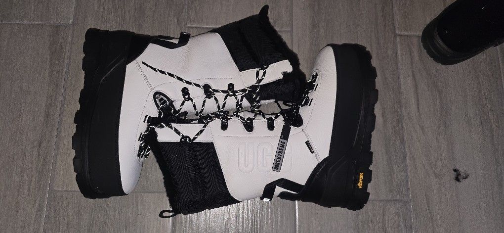 UGG Shasta Boot Tall