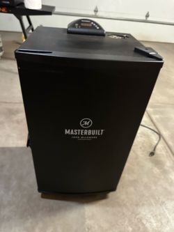 Masterbuilt Smoker