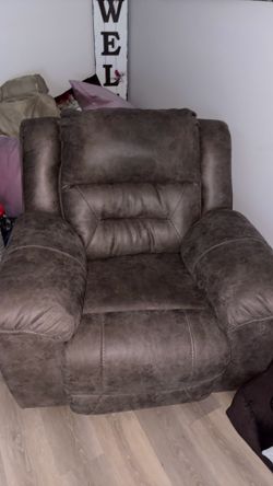 Recliner Chair