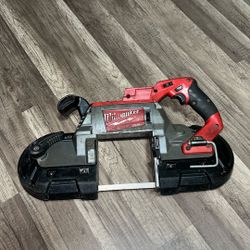 MILWAUKEE 18V FUEL BRUSHLESS BANDSAW