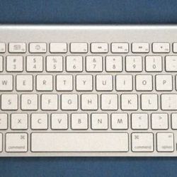 Apple Bluetooth Wireless Keyboard, Ultra-Thin Aluminum, 3rd Generation 