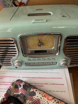 Vintage style radio. With blue tooth