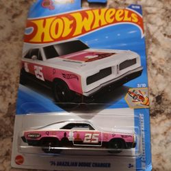 Hot Wheels Women’s Day Symbol Celebration White Pink ‘74 Brazilian Dodge Charger