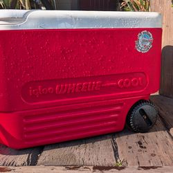 Vintage rolling cooler wheelie cool 38 quart made in USA ice box drink chest retro