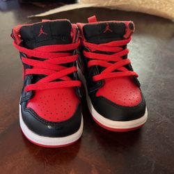 Air Jordan 1 Mid