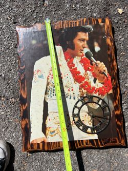 Elvis clock vintage