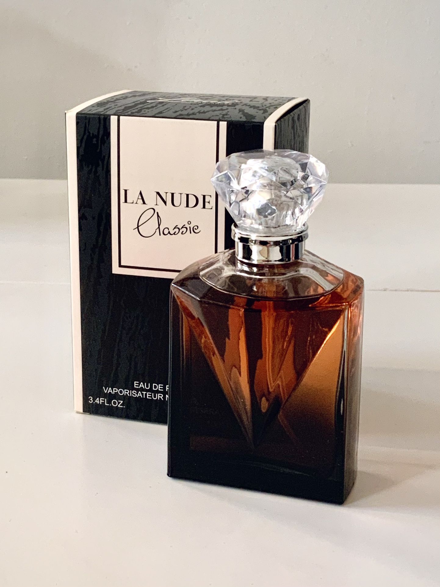 La Nude Classic Perfume