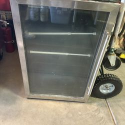 Frigidaire Mini Fridge 