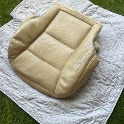 10-2013 mercedes w221 s550 front left(Driver seat)cushion bottom lower beige OEM