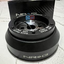 NRG Short Hub Steering Wheel Adapters SRK-170H Steering Wheel Installation Kit, Short Hub Steering Wheel Adapter, Aluminum, Black Anodized, Satin, 6 x