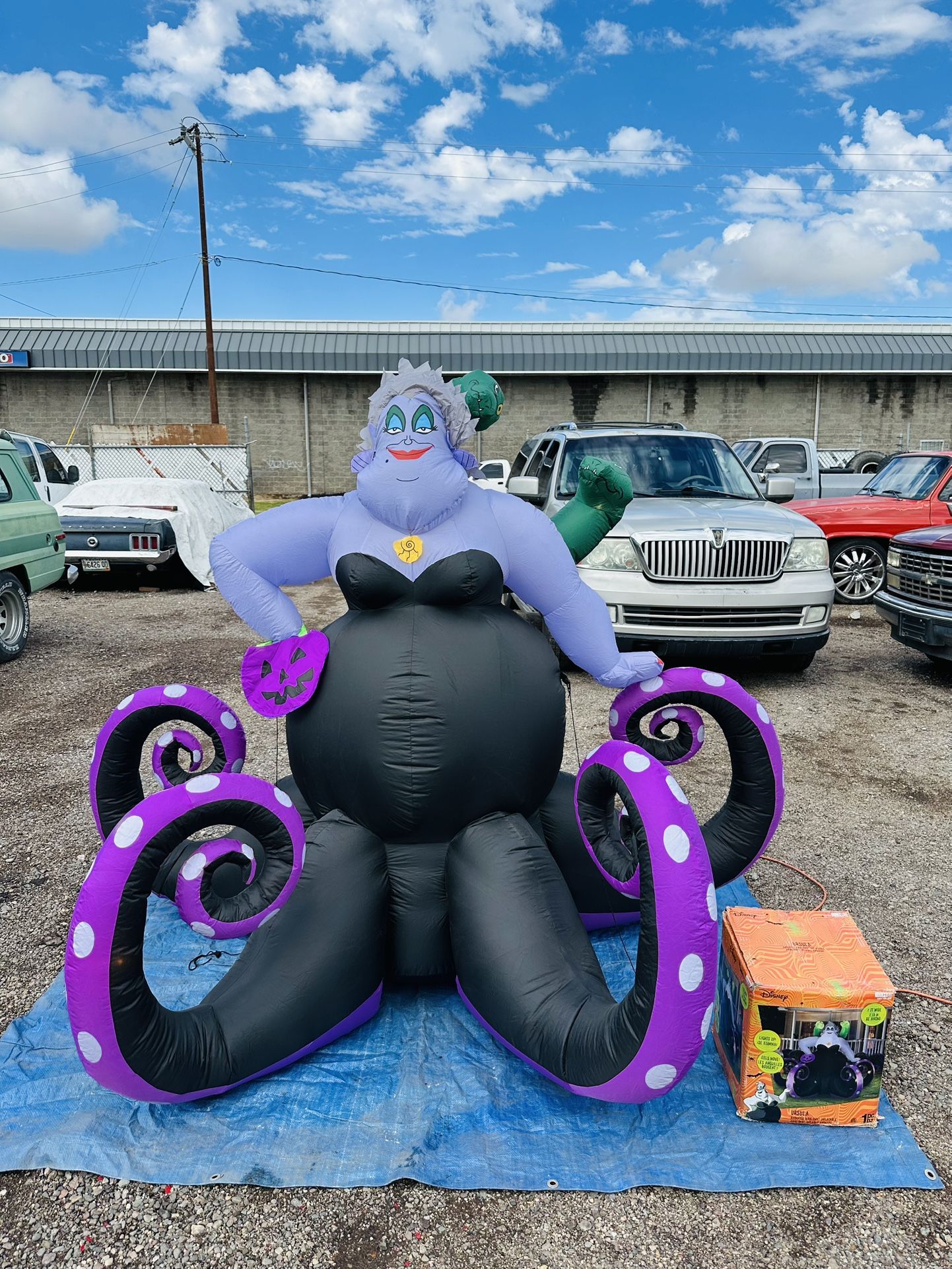Disney Halloween Ursula 7ft $140 “51ave And Glendale 