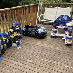 Free- Multiple Bat Man Caves And Bat man Car 