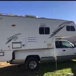11.5 TRUCK LONG BED CABOVER SELF CONTAIN CAMPER 