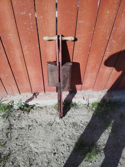 Antique  Fertilizer Planter