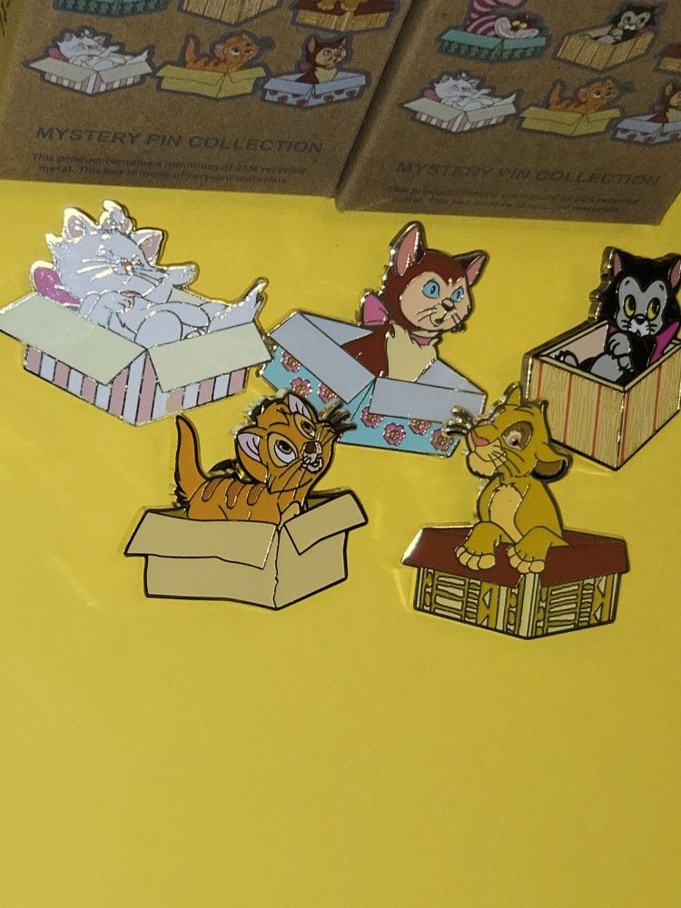 Disney Cat Characters Enamel Metal Pin Blind Box Combo Set