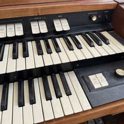 Hammond Organ