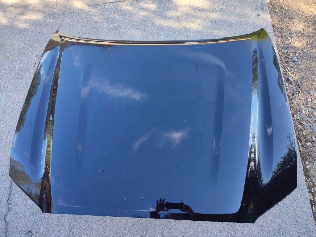 2022 Toyota Tacoma Black Hood