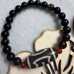 Agate bracelet