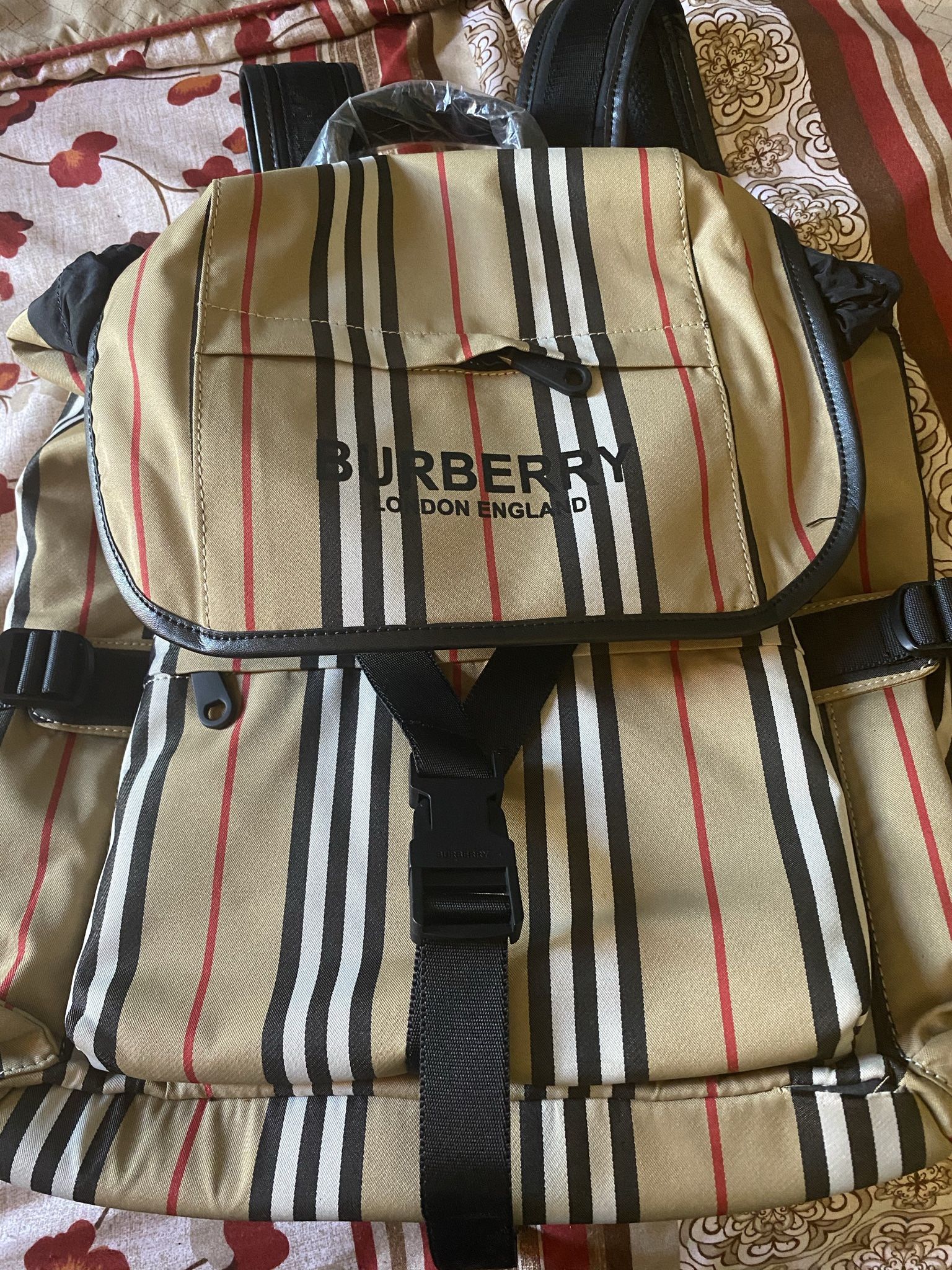 Burberry Back bag 