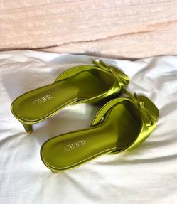 Green Kitten heels
