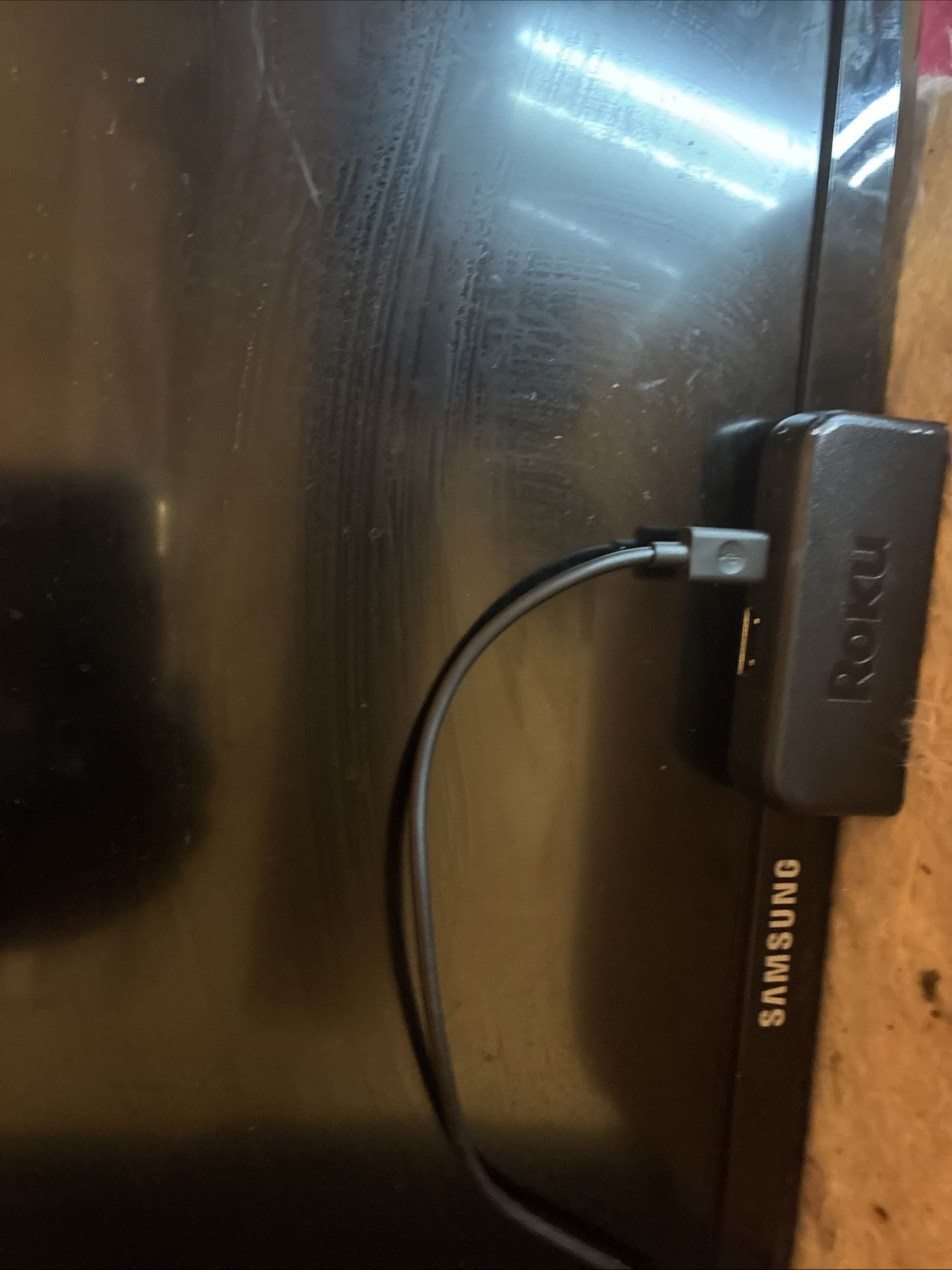 Samsung 43” Smart TV with Roku – Slightly Used – Works Great – No Scratches