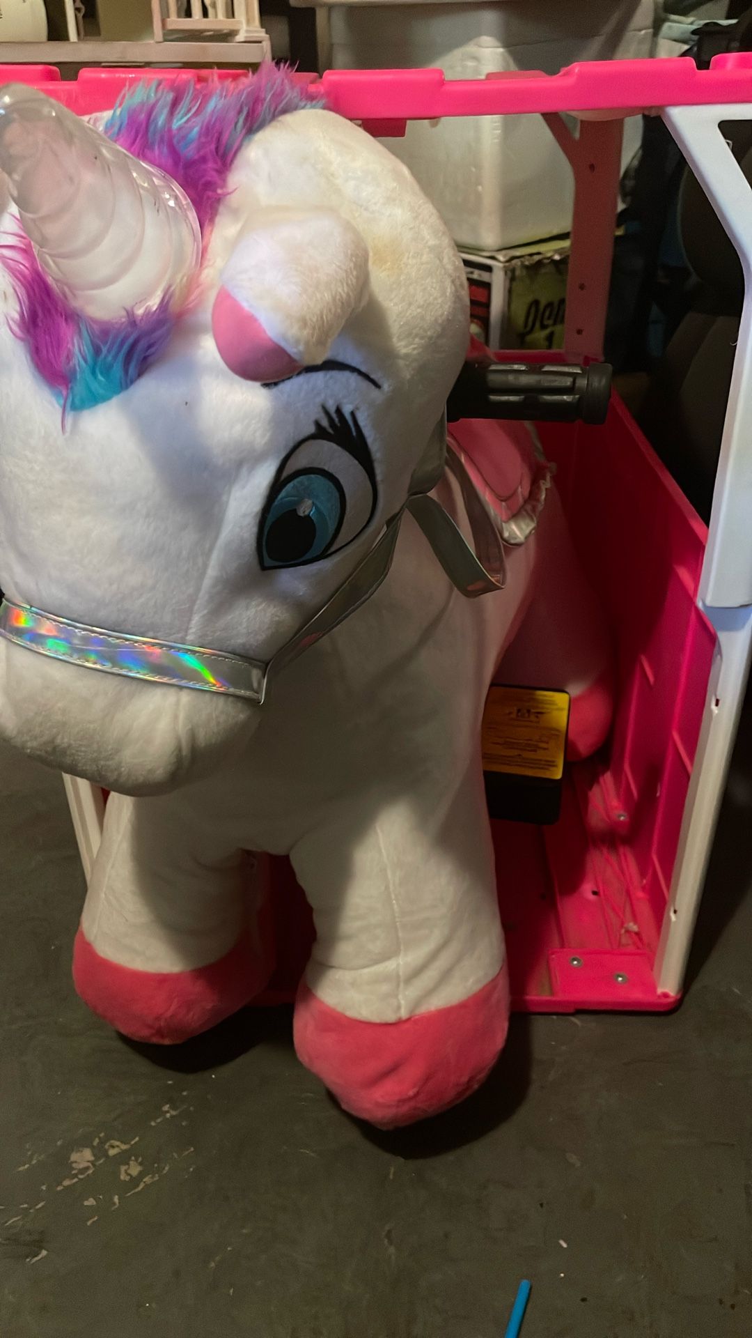6V Dynacraft Stable Buddies, Battery Powered Ride-on