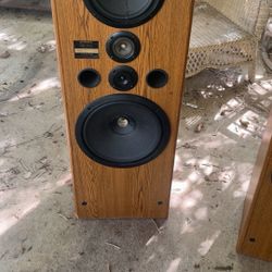 Speakers 