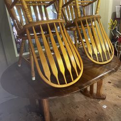 Table And 4 Chairs: Oak