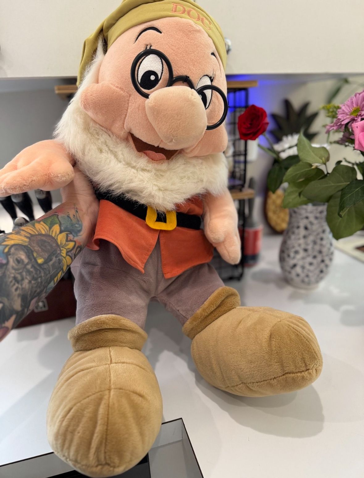 HUGE new Doc Stuffed Animal Toy Snow White And The Seven Dwarfs