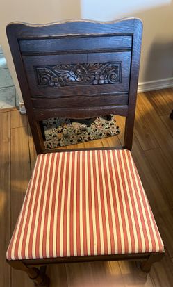 4 Seat Round Table - FREE