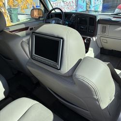 2003 Cadillac Escalade