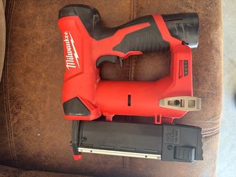 Milwaukee M12™ 23 Gauge Pin Nailer.not battery