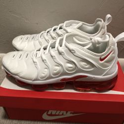 Nike Vapormax White With Red Bottom 