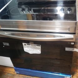 Set Beko Refrigerator 24"w New  Samsung Electric Stoves 30"w 