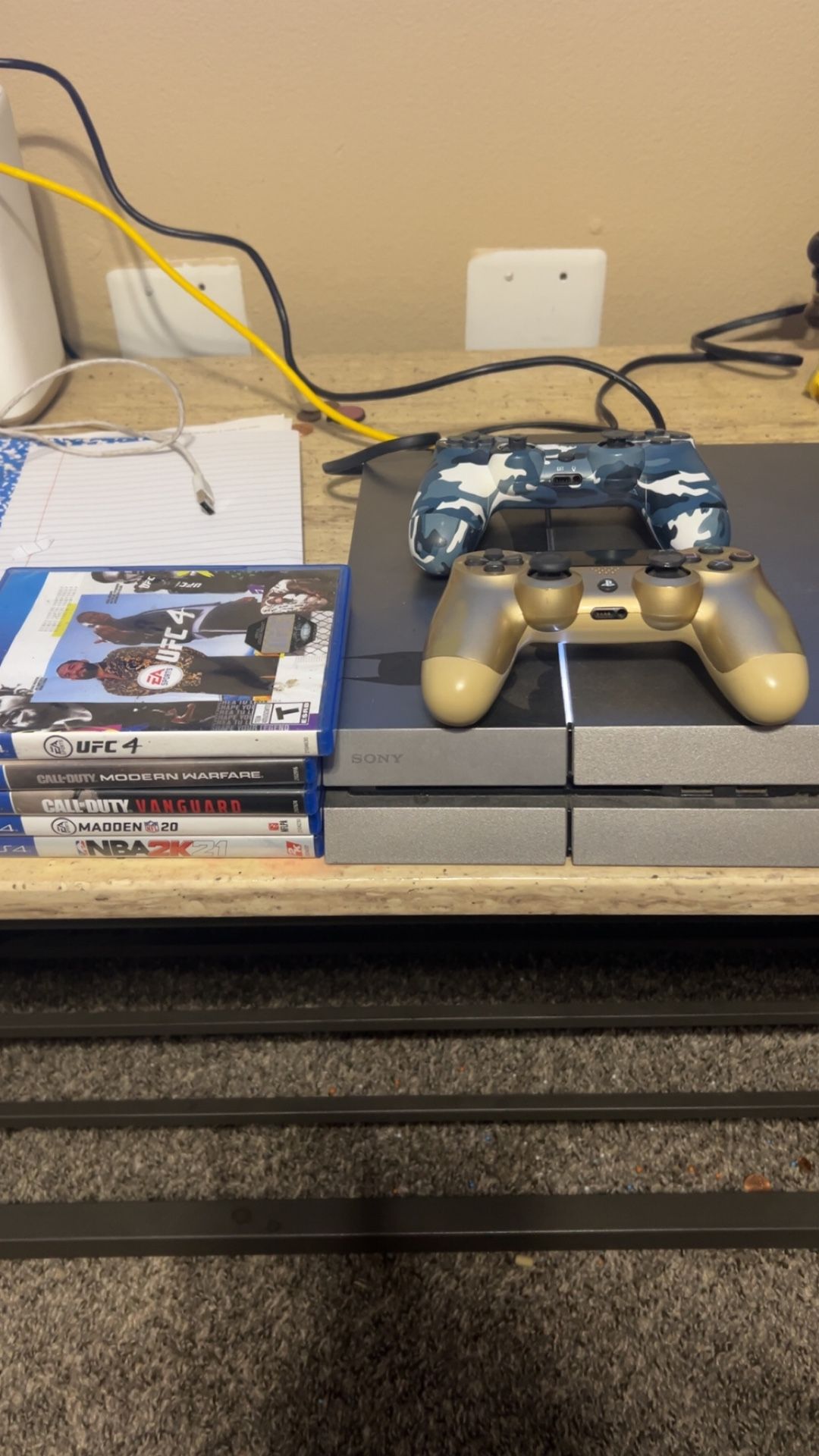 PS4