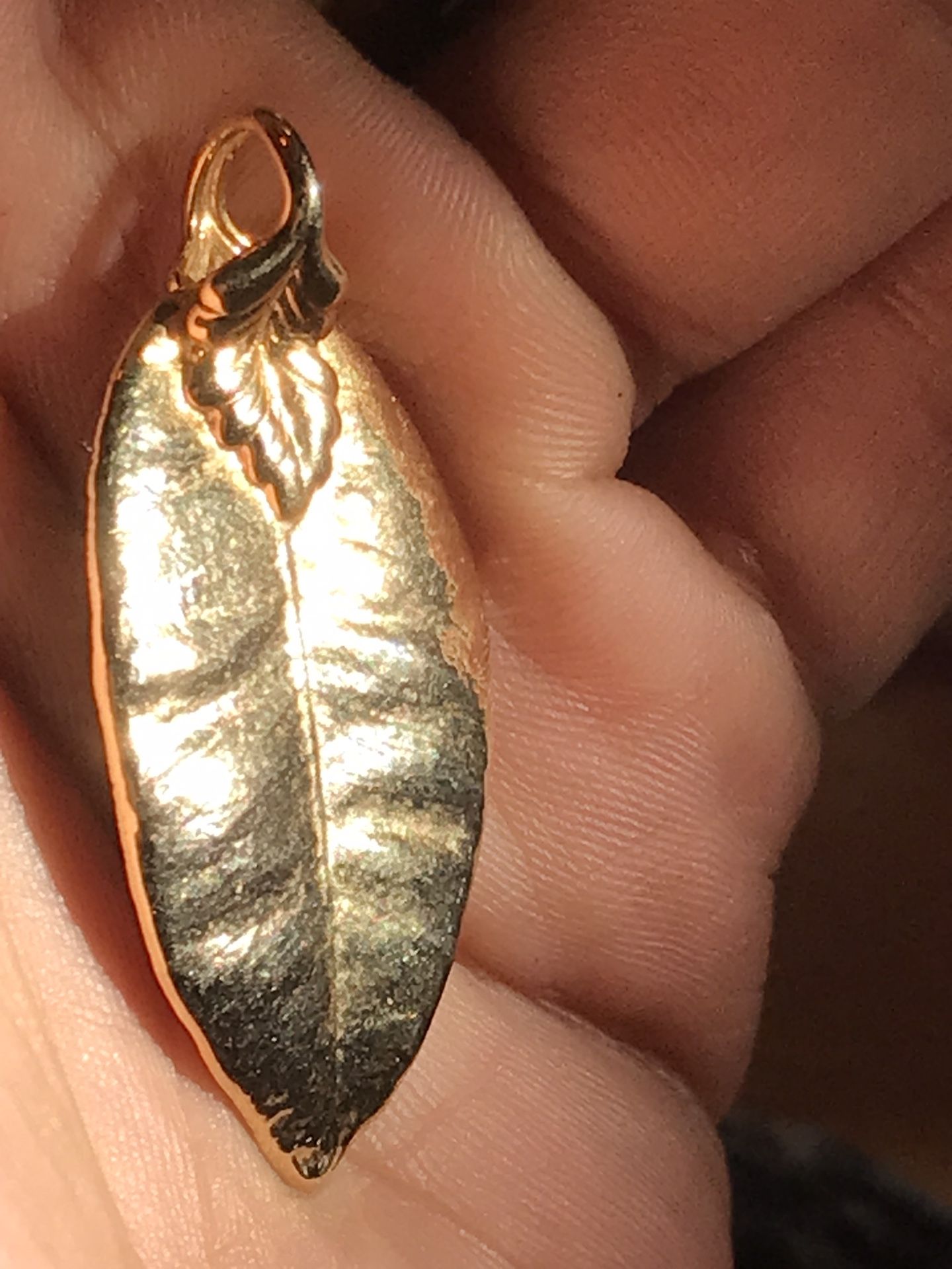 Pure Gold Oak Leaf Pendant Amazing 