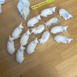 Bisque /porcelain. 14 Figure Set. 