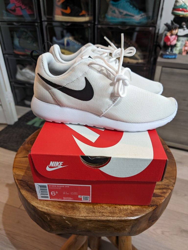 Athletic Shoes Women's Nike Roshe Shoes NIKE Roshe Two
