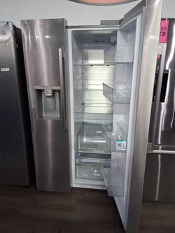 SPACIOUS REFRIGERATORS IN PAYMENTS! EN PAGOS