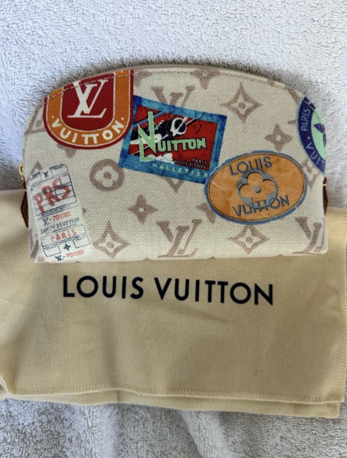 Louis Vuitton Cosmetic Pouch Clutch PM FLIGHT MODE Dune 2025