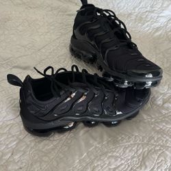 Vapormax Plus 