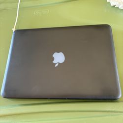Apple VIPRB-MD101LL/A MacBook Pro (13" Core i5