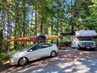 Thule Kayak Roof Racks-  Like New!!!